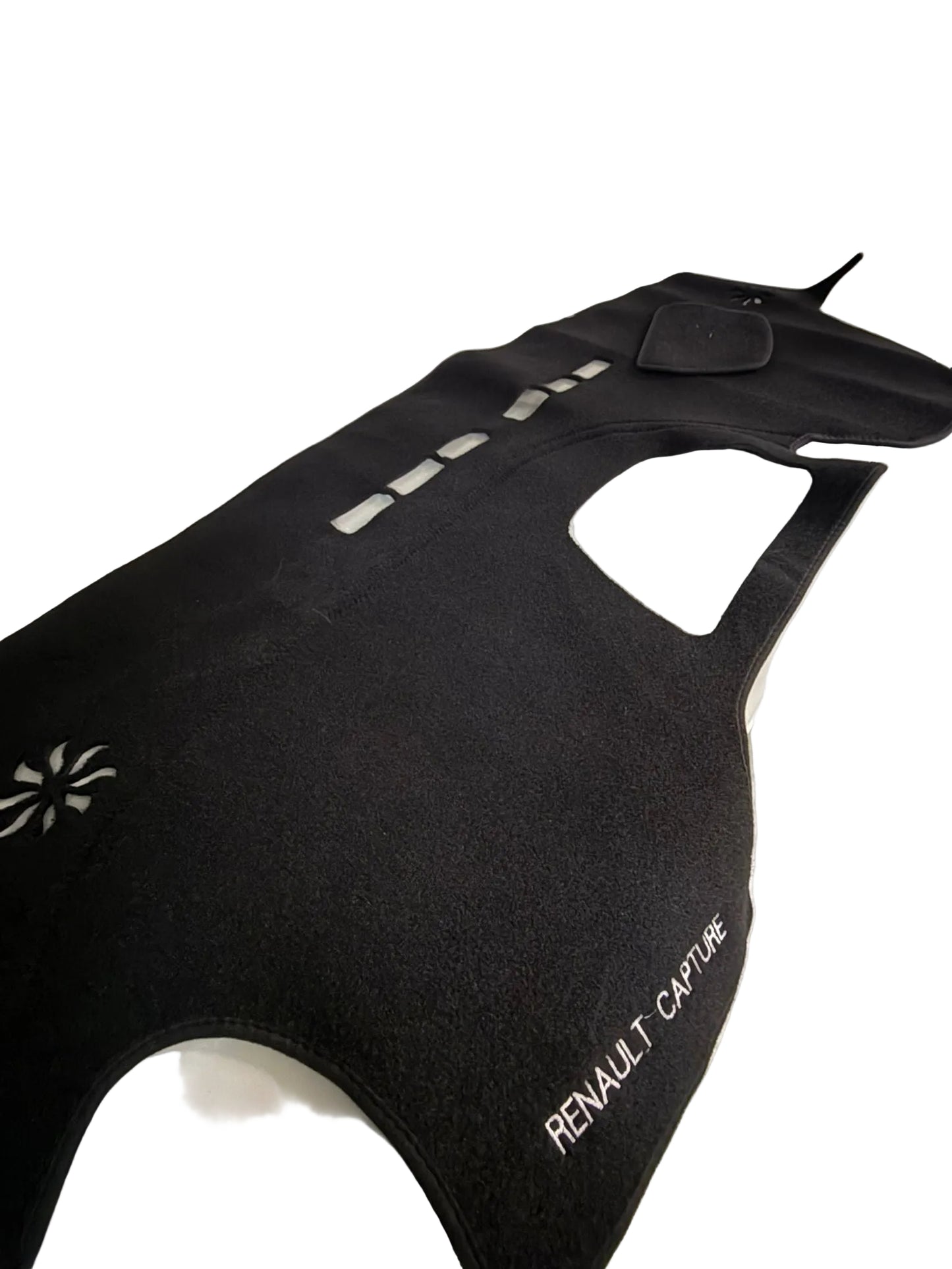 Black car mat with 'Renault Captur' branding on a white surface.